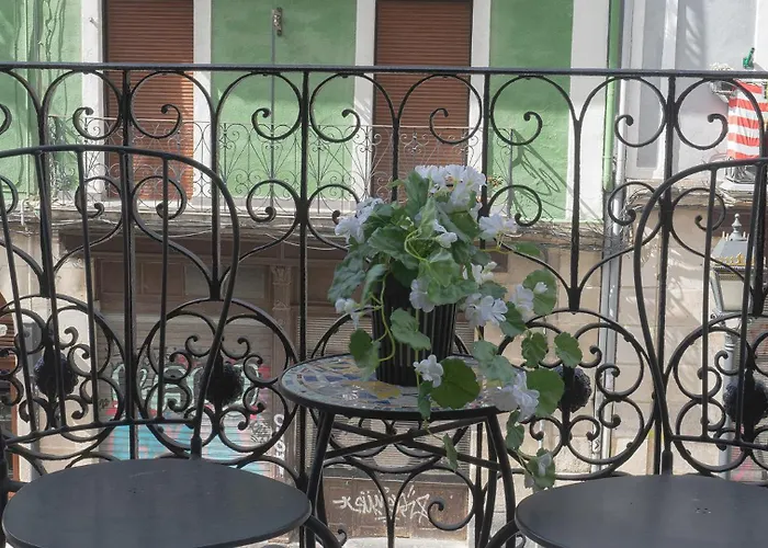 Bonito Y Espacioso Piso En Bilbao. Centro *